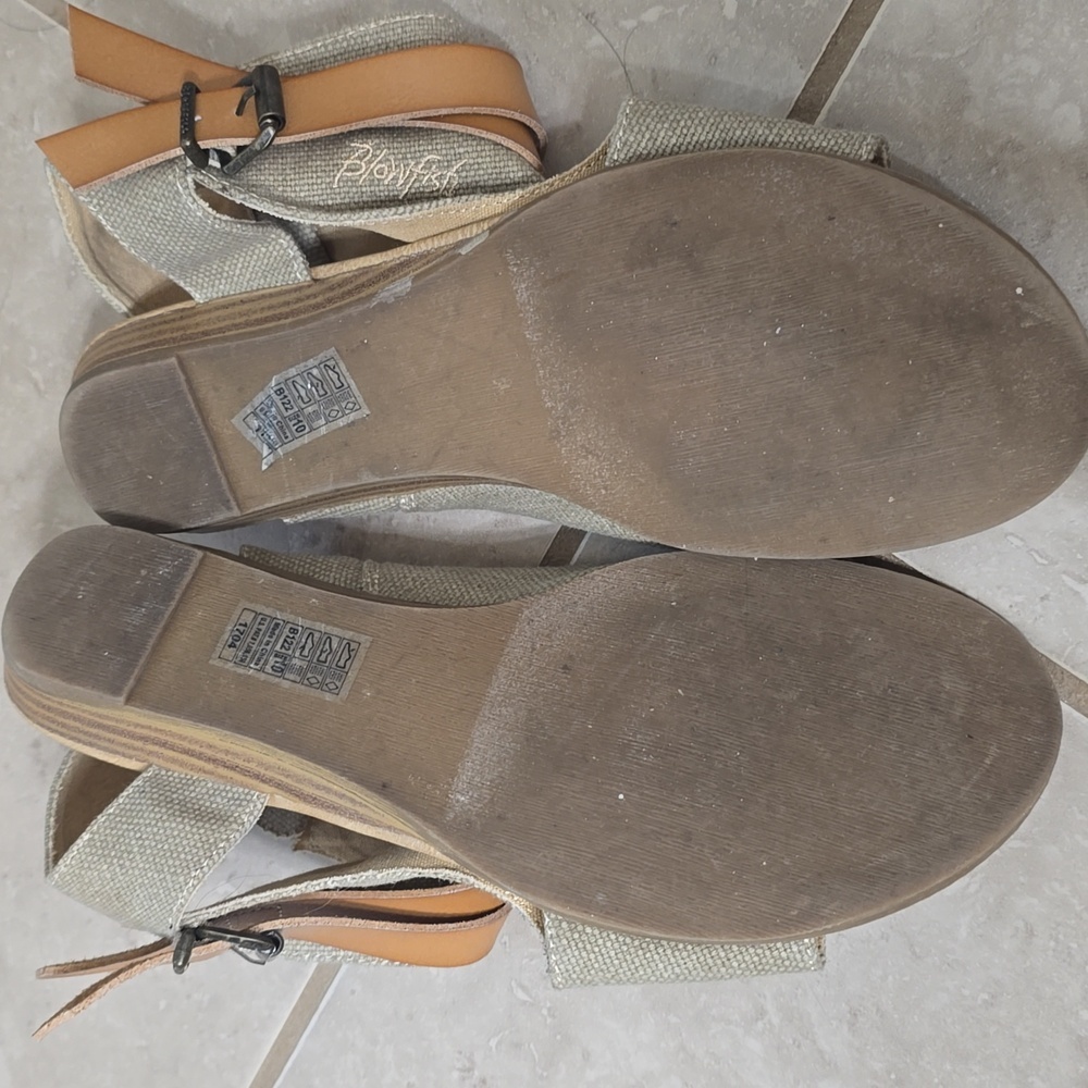 Khaki canvas with leather strap accent sandals - Picture 3 of 4